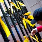 polemica-lazos-amarillos-Mariano-Ayuso-eldebatedehoy